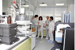 V nových laboratořích Oddělení biofyziky a biochemie rostlin V nových laboratořích Oddělení biofyziky a biochemie rostlin